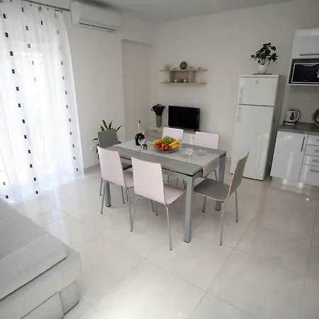 Apartman Fantasy Apartment Trogir Exterior photo